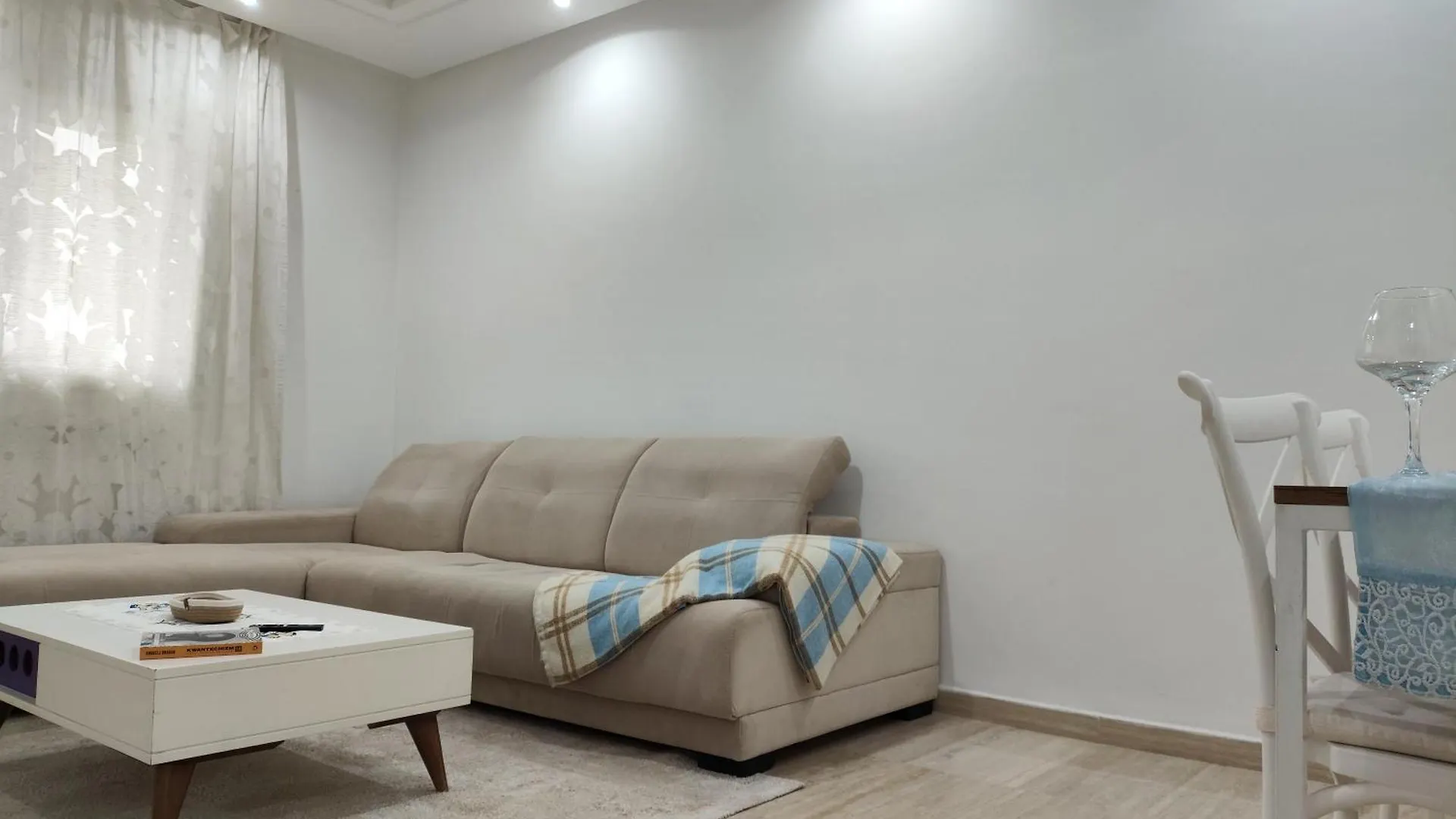 Laouina Apartment Tunis